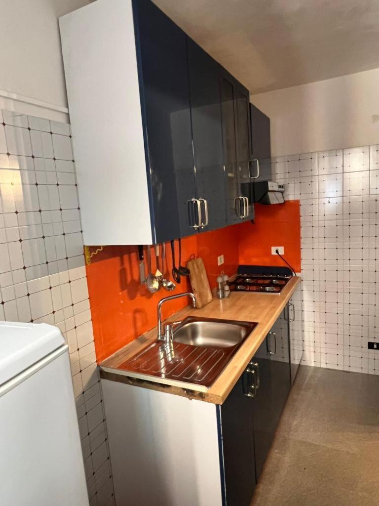 Amira Apartments Трапани Стая снимка